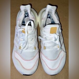 adidas Ultraboost 22 Womens Shoes - cloud white/cloud white/wonder red- size 7.5